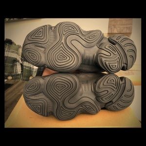 Brand NEW Utility Black Yeezy 500